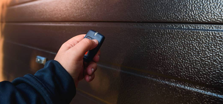 automatic door opener with remote control in New Port Richey