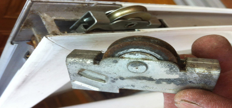 screen door roller repair in New Port Richey